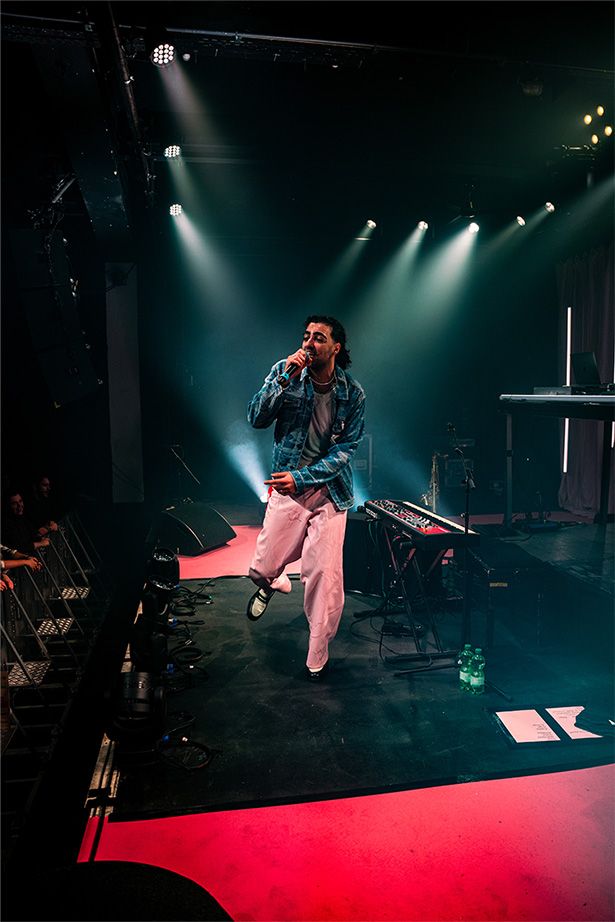 Konzertfotografie von BRKN bei einer Live Performance in NRW